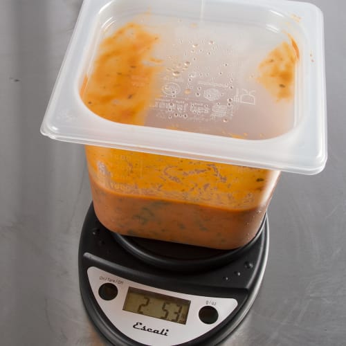 San Jamar SCDG11BK Escali 11 lb Round Digital Scale - 8 1/2" x 6", Charcoal