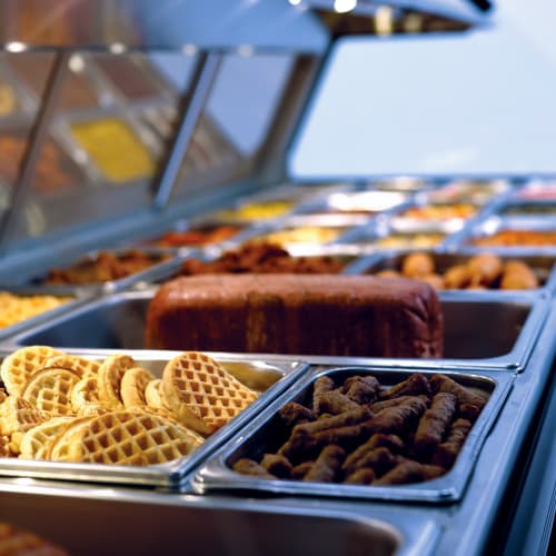 Alto-Shaam ED3-96 96" Full Service Countertop Heated Display Case - 208v