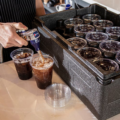 Cambro EPP140SW110 GoBox® Insulated Food Carrier - 28 1/2 qt w/ (1) Pan Capacity, Black