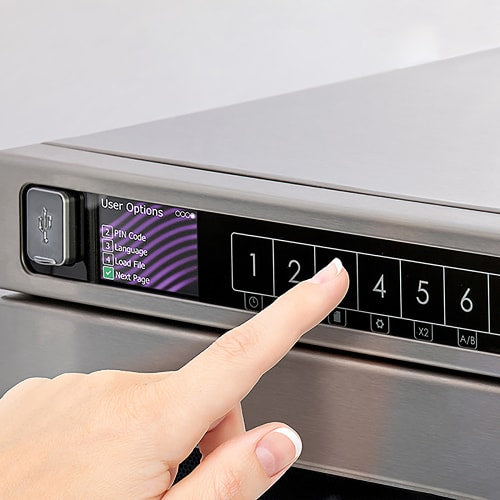 Amana HDC212 2100w Commercial Microwave w/ Touch Pad - 208-240v