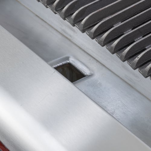 Wells HDCB-2430G-QS 24" Countertop Gas Charbroiler w/ Cast Iron Grates - 80,000 BTU, Convertible