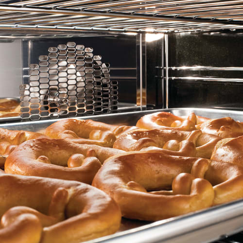 Moffat E22M3 Turbofan® Single Half Size Electric Convection Oven - 1.5 kW, 110 120v/1ph