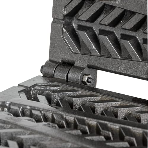 Equipex GES23/1 Single Specialty Waffle Maker w/ Cast Iron Grids, 1750W