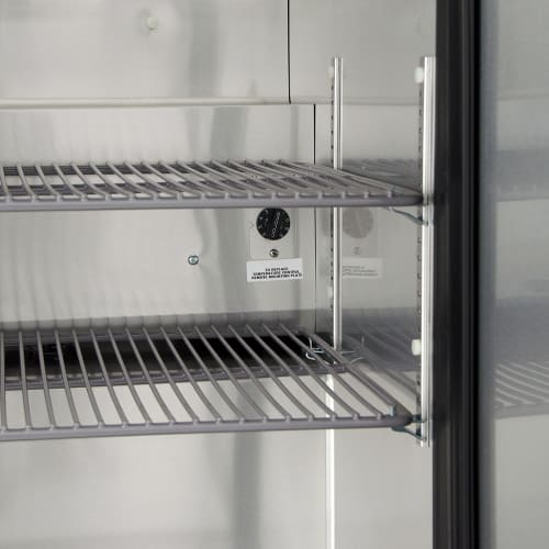 True TSSU-27-08-HC 27" TSSU Series Sandwich/Salad Prep Table w/ Refrigerated Base, 115v