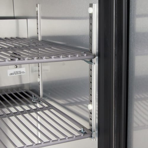 True TSSU-27-08-HC 27" TSSU Series Sandwich/Salad Prep Table w/ Refrigerated Base, 115v