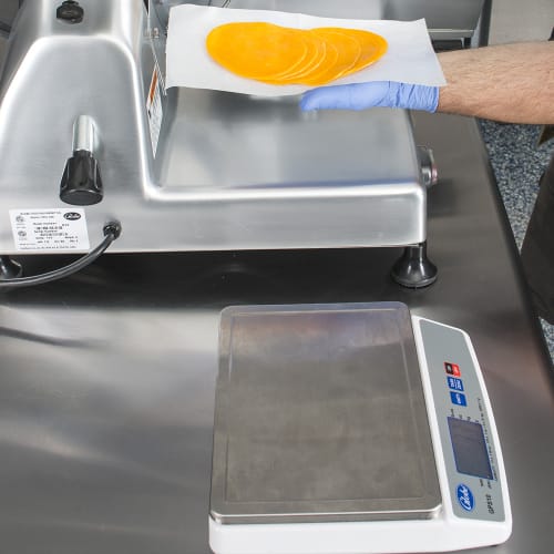 Globe GPS10 Digital Portion Control Scale w/ 10 lb Capacity, Auto Shut Off, 115v