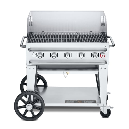 Crown Verity CV-RCB-36WGP-LP 34" Mobile Gas Commercial Outdoor Grill w/ Wind Guards, Liquid Propane
