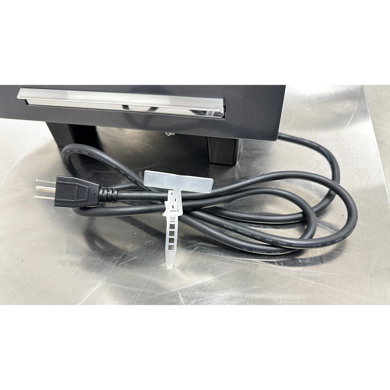 BakeMax BMTSC14 Titan Series 14" Countertop Heated Display Case.