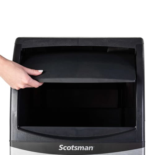Scotsman CU0415MAX-1 15"W Full Cube Undercounter Ice Machine - 58 lbs/day, Air Cooled, Gravity Drain, 115v