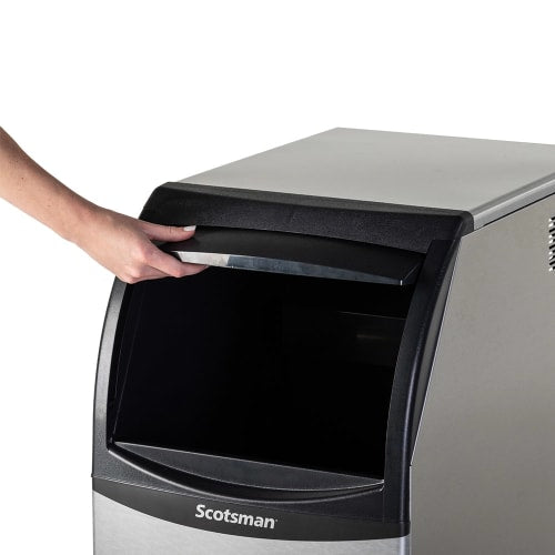 Scotsman CU0415MAX-1 15"W Full Cube Undercounter Ice Machine - 58 lbs/day, Air Cooled, Gravity Drain, 115v