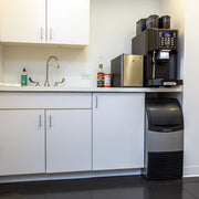 Scotsman UF1415AX-1 15"W Flake Undercounter Ice Machine - 142 lbs/day, Air Cooled, Gravity Drain, 115v