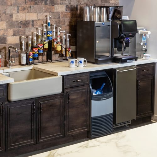 Scotsman UN1215AX-1 15"W Nugget Undercounter Ice Machine - 129 lbs/day, Air Cooled, Gravity Drain, 115v