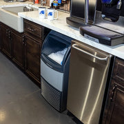 Scotsman UN1215AX-1 15"W Nugget Undercounter Ice Machine - 129 lbs/day, Air Cooled, Gravity Drain, 115v