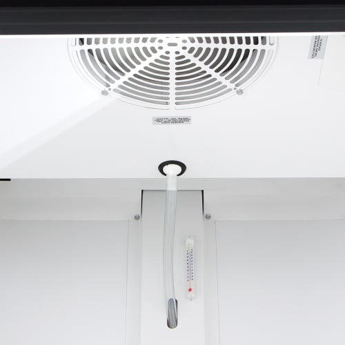 True GDM-23-HC~TSL01 27" GDM Series One Section Glass Door Merchandiser - (1) Right Hinge Door, Black, 115v