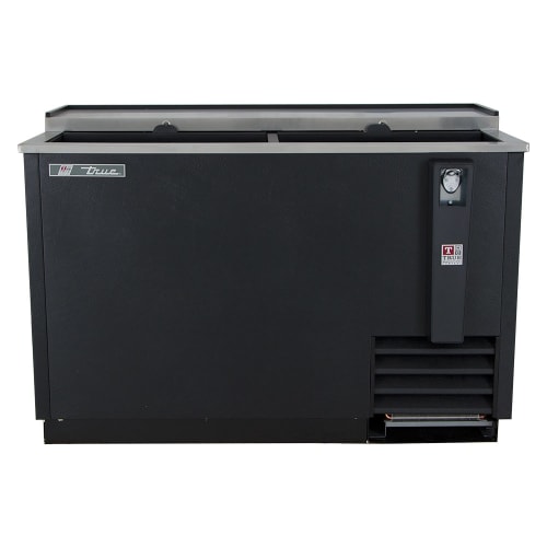 True TD-50-18-HC 50" Forced Air Bottle Cooler - Holds (396) 12 oz Bottles, Lid Locks, 115v