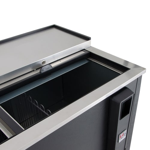 True TD-50-18-HC 50" Forced Air Bottle Cooler - Holds (396) 12 oz Bottles, Lid Locks, 115v