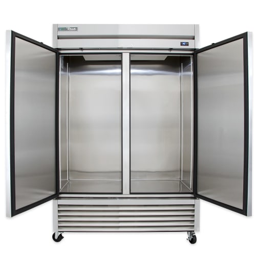 True TS-49-HC 54 1/10" Two Section Reach In Refrigerator, (2) Left/Right Hinge Solid Doors, 115v