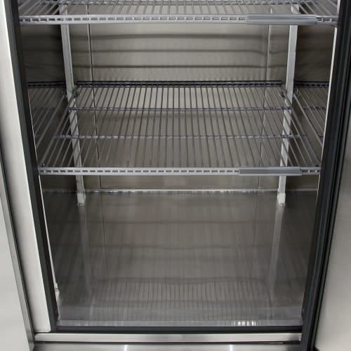 True TS-72-HC 78 1/10" Three Section Reach In Refrigerator, (3) Left/Right Hinge Solid Doors, 115v