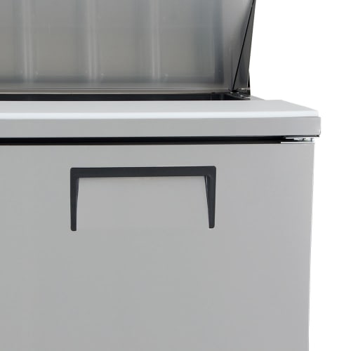 True TSSU-60-16-HC 60" TSSU Series Sandwich/Salad Prep Table w/ Refrigerated Base, 115v