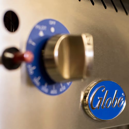 Globe GCB36G-RK 36" Countertop Gas Charbroiler w/ Reversible Grates, Char Rock