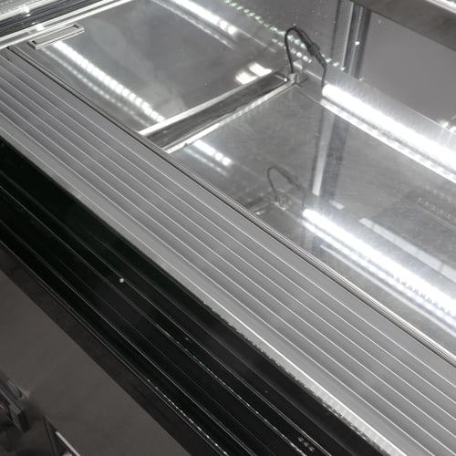MoTak MCD47-2X 47 1/4" Full Service Bakery Case w/ Straight Glass - (3) Levels, 115v