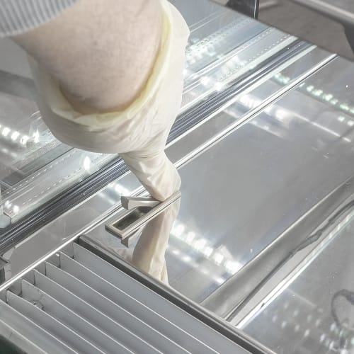 MoTak MCD59-2X 58 1/8" Full Service Bakery Case w/ Straight Glass - (3) Levels, 115v