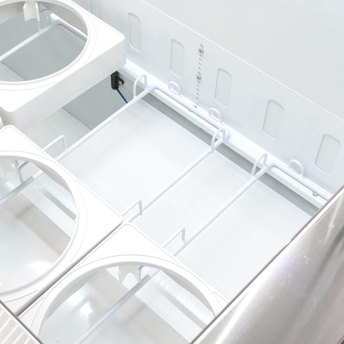MoTak MDC26-X 67 3/4" Mobile Ice Cream Dipping Cabinet w/ 20 Tub Capacity - White, 115v