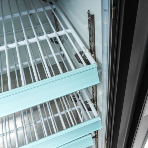 MoTak MCM7-X 24 3/8" Countertop Refrigerated Merchandiser - Swing Door, Black, 115v